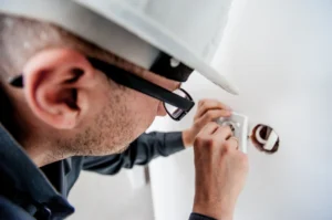 4artisan_electricien_perigueux_autour de moi_entreprise_d_electricite_perigueux_depannage_rapide_perigueux_et_alentours_domotique